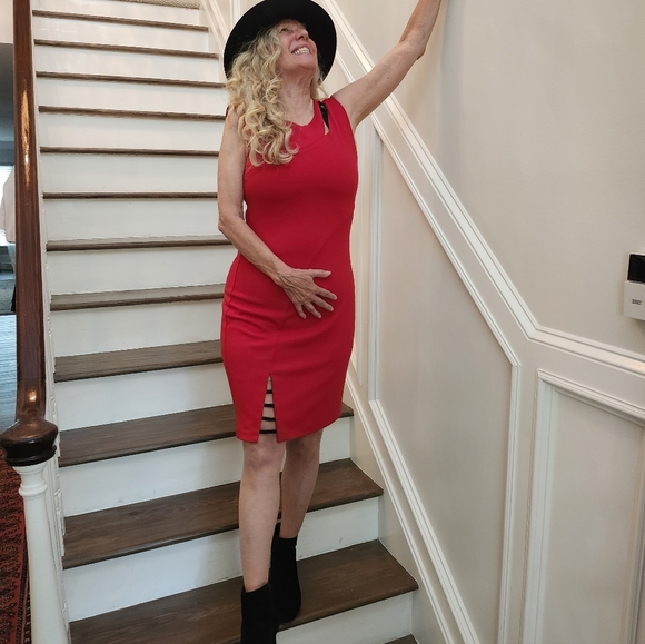 DKNY New with Tags Vibrant Red Sleeveless Mini Bodycon Dress, Size 8, $48 - Picture 1 of 14